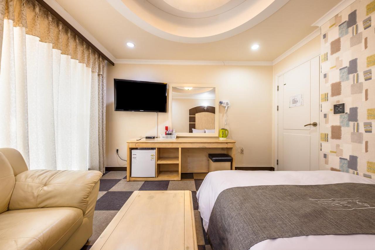 Drama Motel โพเรียง ภายนอก รูปภาพ