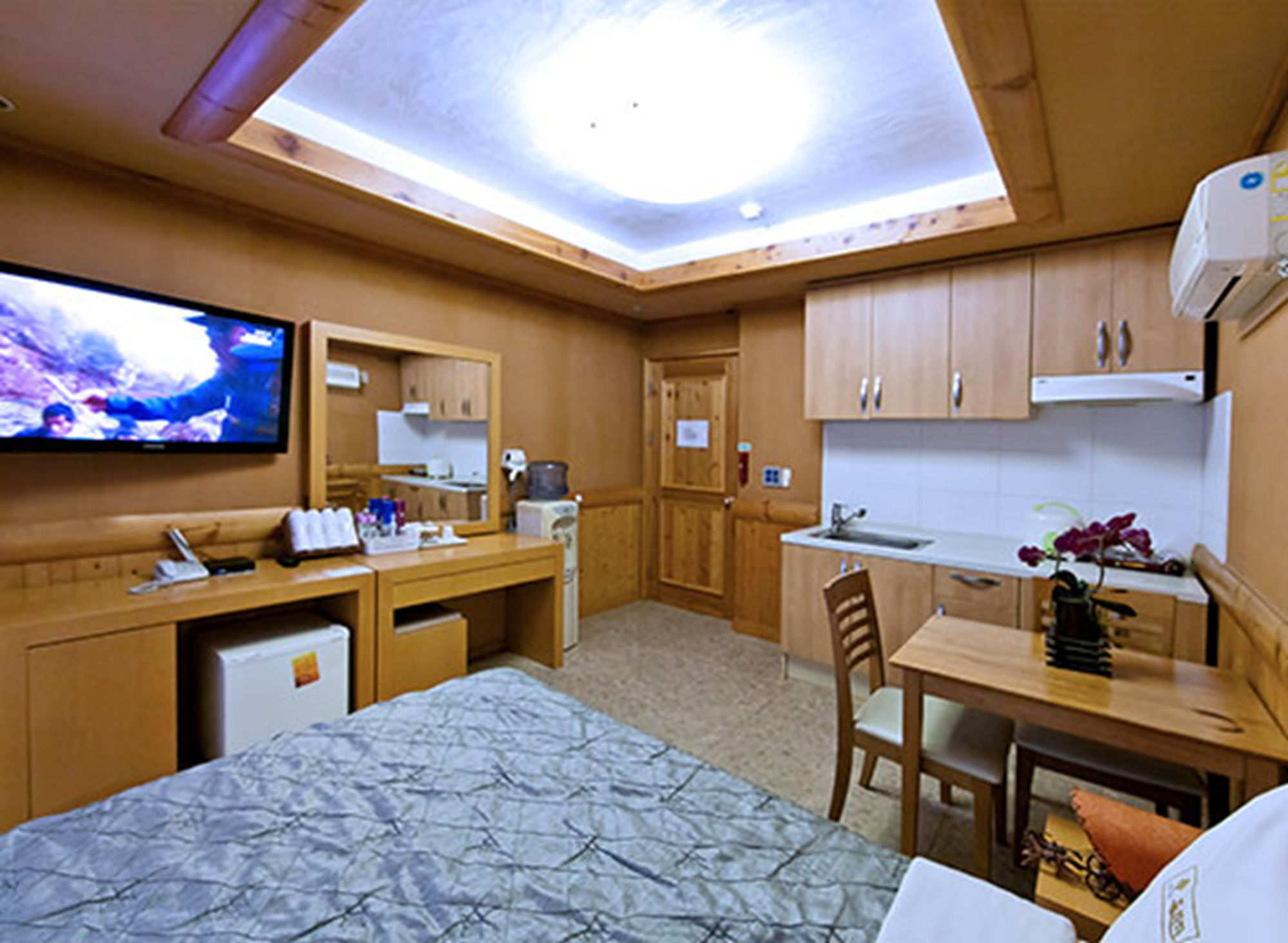 Drama Motel โพเรียง ภายนอก รูปภาพ