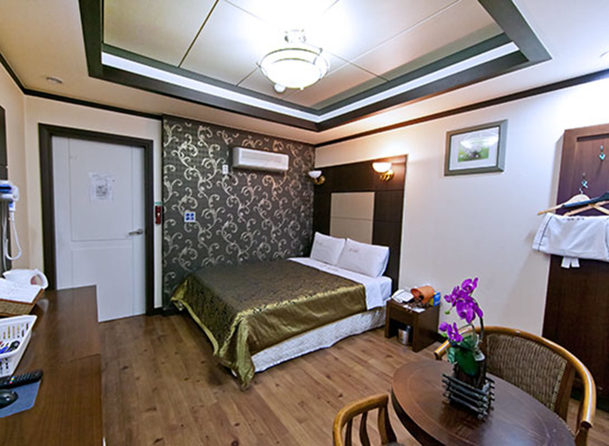 Drama Motel โพเรียง ภายนอก รูปภาพ