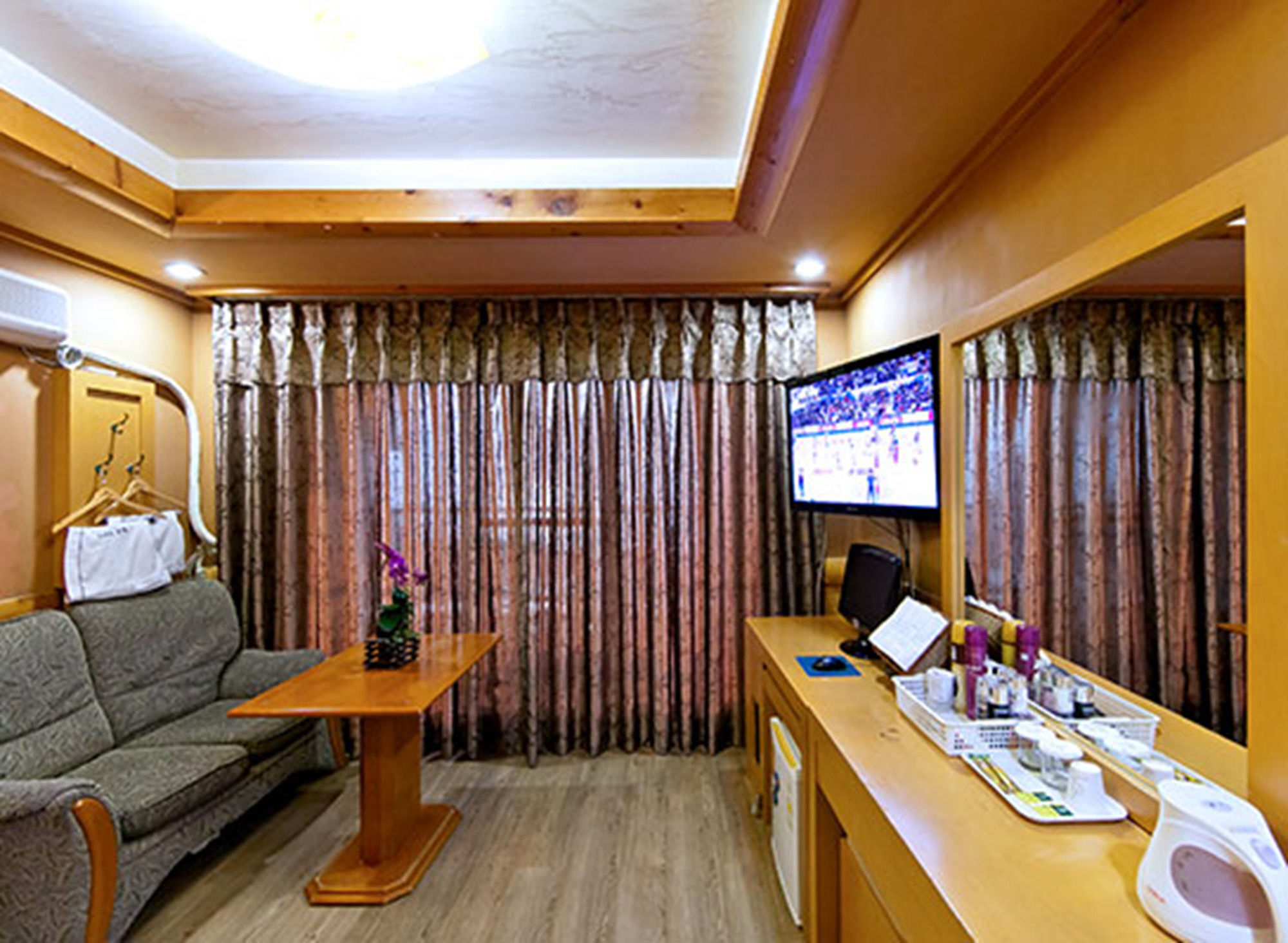 Drama Motel โพเรียง ภายนอก รูปภาพ