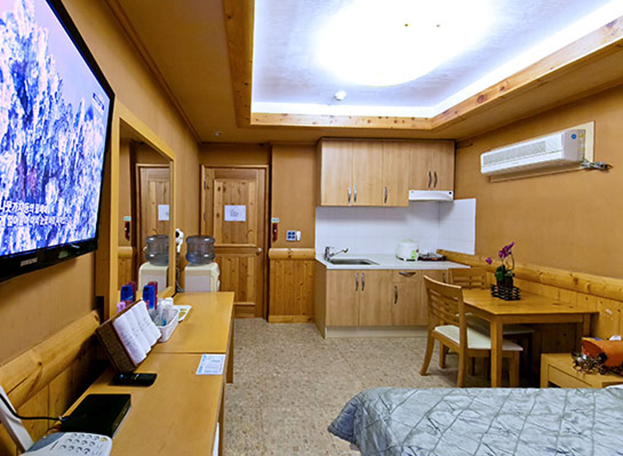 Drama Motel โพเรียง ภายนอก รูปภาพ