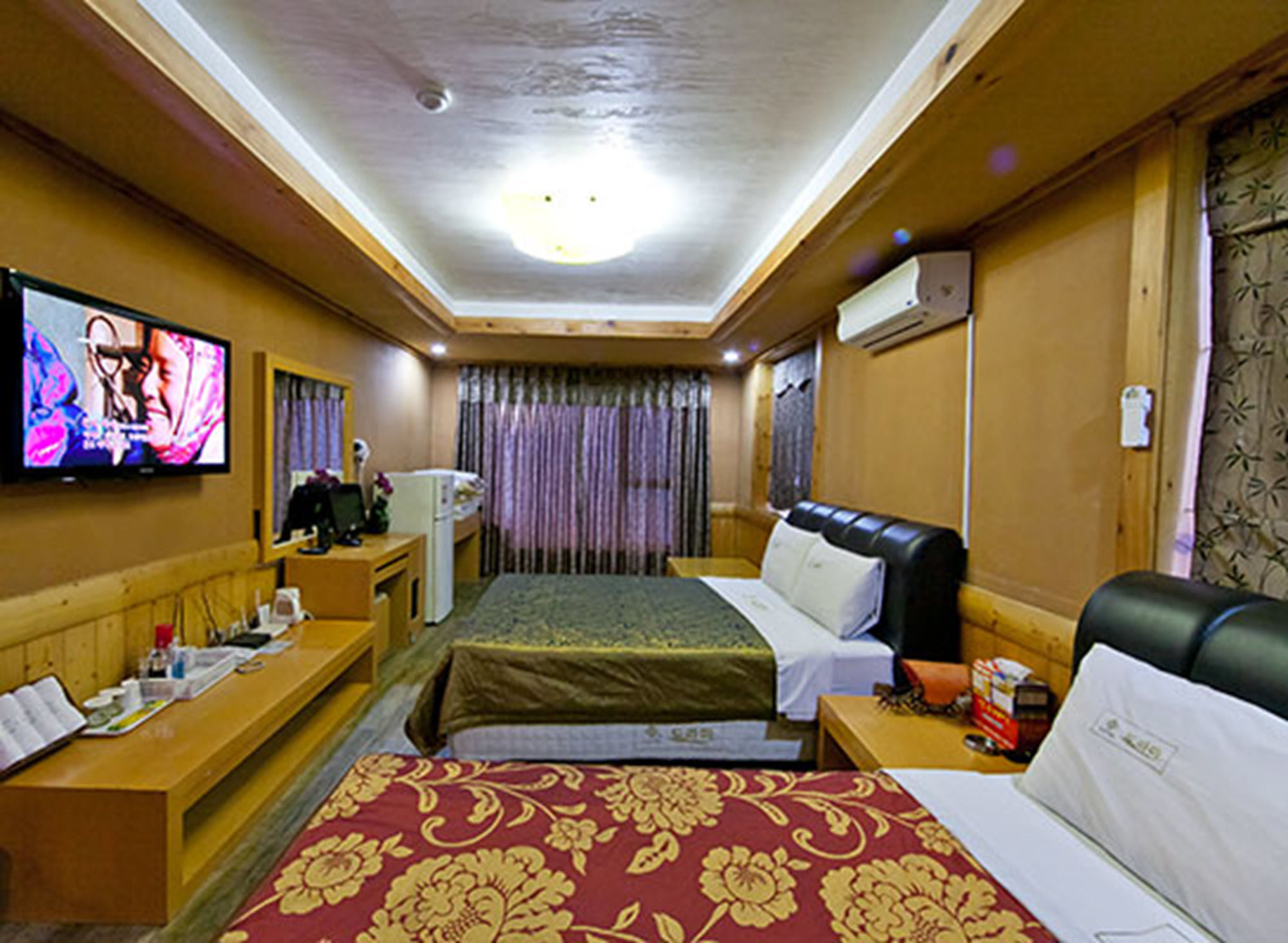 Drama Motel โพเรียง ภายนอก รูปภาพ